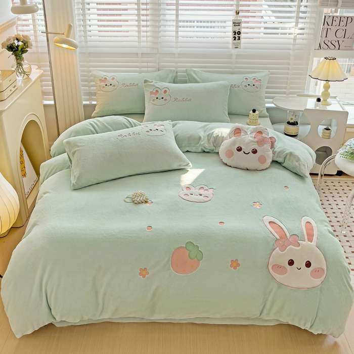 91家纺网 家纺一手货源 找家纺 娜娜 2023新款牛奶绒毛巾绣四件套 萌萌兔系列 萌萌兔-繁星蓝