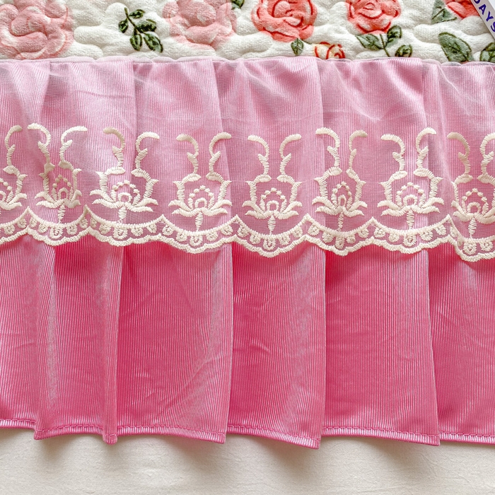 91家纺网 家纺一手货源 找家纺 同田家纺 2023新款牛奶绒韩系花边床盖系列 粉诺