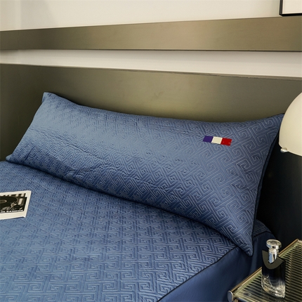 91家纺网 家纺一手货源 找家纺 （总）八十八家纺2023新款大豆纤维夹棉夹棉双人枕