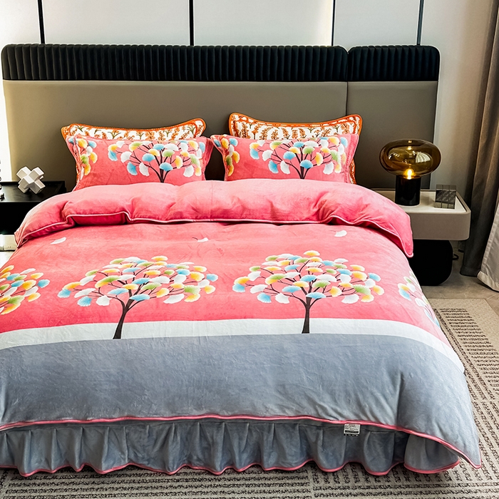 91家纺网 家纺一手货源 找家纺 欧喜璐 2023新款高克重牛奶绒四件套法莱绒金貂绒8.5斤加厚保暖-印花款 发财树