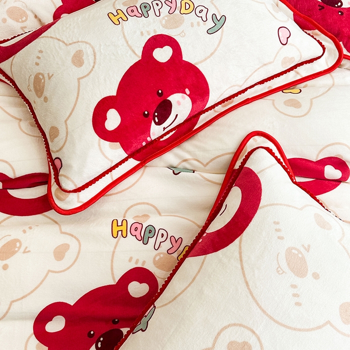 91家纺网 家纺一手货源 找家纺 欧喜璐 2023新款高克重牛奶绒四件套法莱绒金貂绒8.5斤加厚保暖-印花款 快乐熊