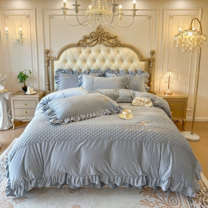 91家纺网 家纺一手货源 找家纺 （总）乐朵 2025秋冬  可可里 婴儿绒 床单款夹棉床盖四件套