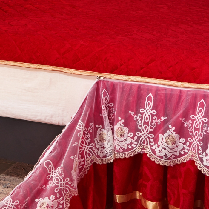 91家纺网 家纺一手货源 找家纺 2023新款天鹅绒可脱卸夹棉床裙床裙夹棉款四件套 大红