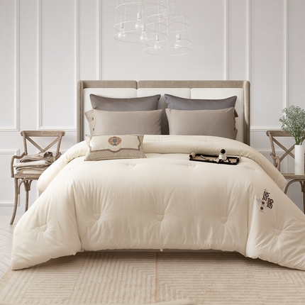 91家纺网 家纺一手货源 找家纺 （总）馨宜 2023新款日式全棉抗菌水洗棉冬被春秋被