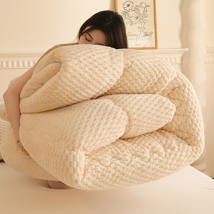 91家纺网 家纺一手货源 找家纺 雅蔓依家纺 2025新款保暖龟背绒羊羔绒冬被被子被芯 唯美-米杏