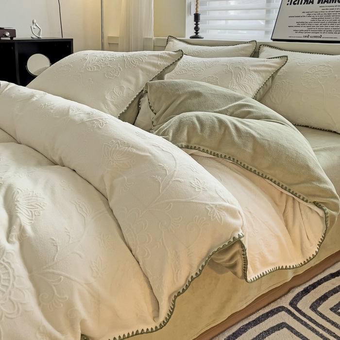 91家纺网 家纺一手货源 找家纺 （总）慕澄 2023新款高克重贝壳边雕花绒四件套