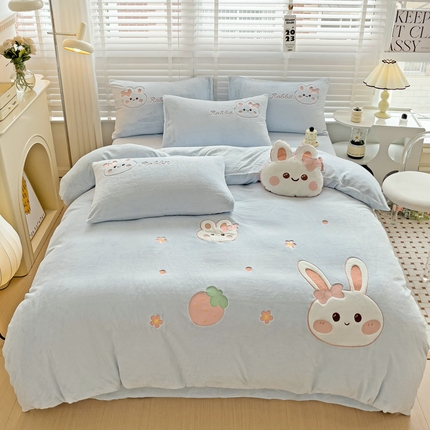 娜娜 2023新款牛奶绒毛巾绣四件套 萌萌兔系列 萌萌兔-天空蓝