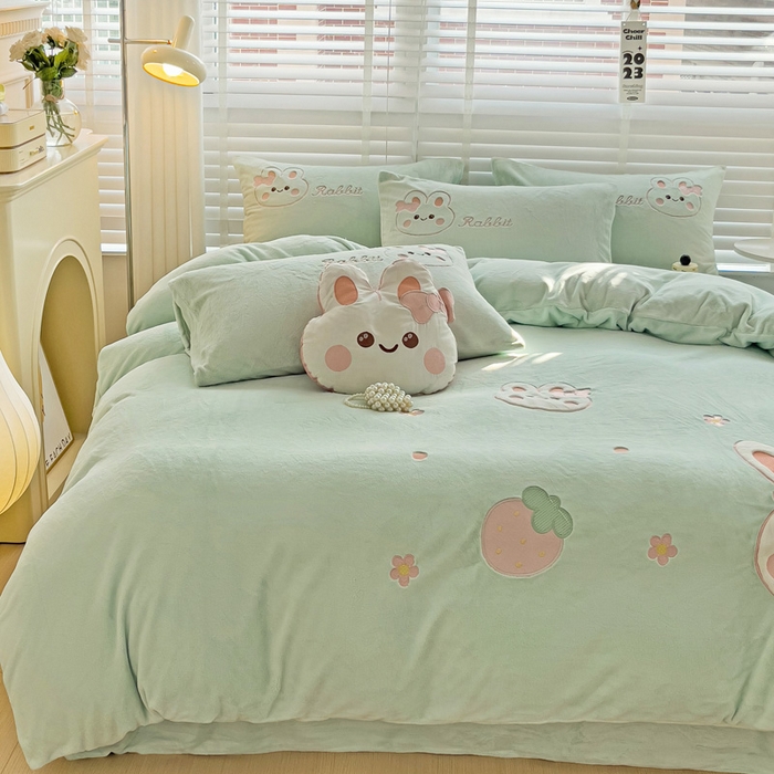 91家纺网 家纺一手货源 找家纺 娜娜 2023新款牛奶绒毛巾绣四件套 萌萌兔系列 萌萌兔-繁星蓝