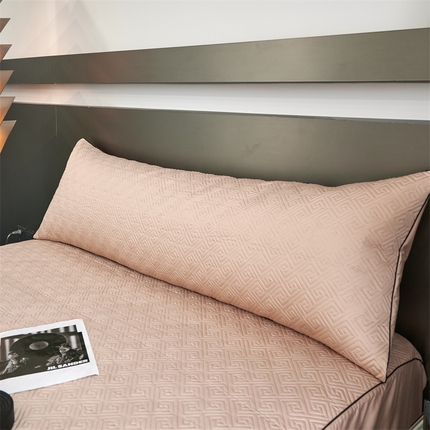 91家纺网 家纺一手货源 找家纺 （总）八十八家纺2023新款大豆纤维夹棉夹棉双人枕