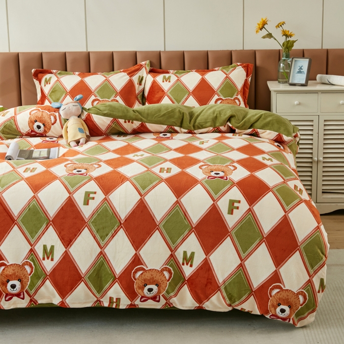 91家纺网 家纺一手货源 找家纺 乐居坊 2023新款高克重牛奶绒印花保暖四件套 山姆大叔-绿