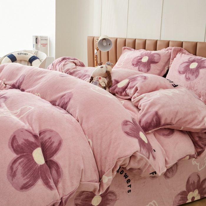 91家纺网 家纺一手货源 找家纺 乐居坊 2023新款高克重牛奶绒印花保暖四件套 吉祥兔