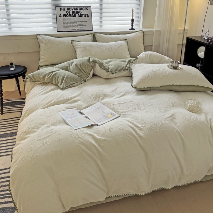 91家纺网 家纺一手货源 找家纺 （总）慕澄 2023新款高克重贝壳边雕花绒四件套