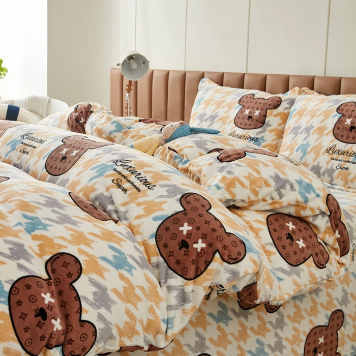 91家纺网 家纺一手货源 找家纺 乐居坊 2023新款高克重牛奶绒印花保暖四件套 潮流熊-可可