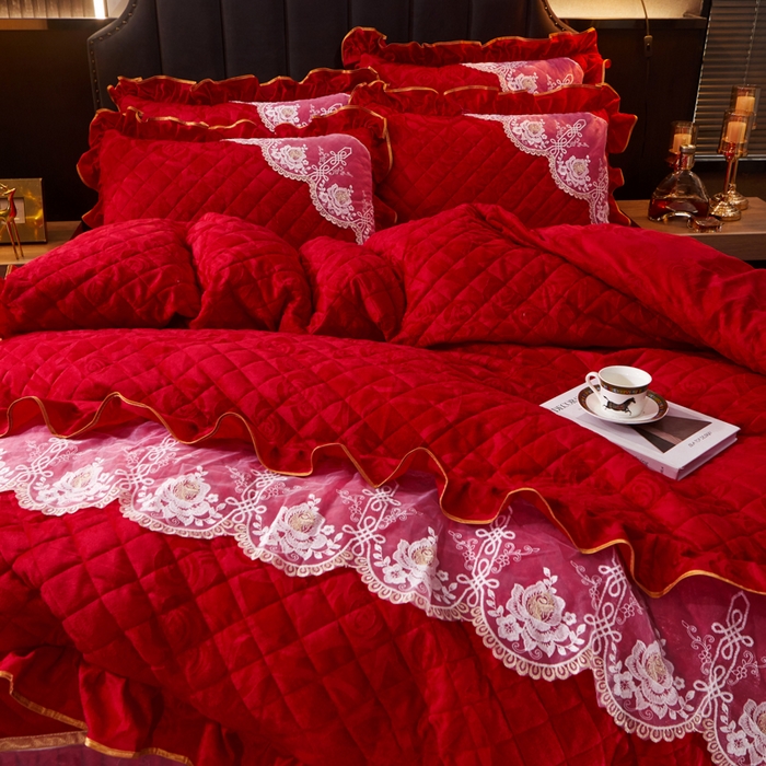 91家纺网 家纺一手货源 找家纺 2023新款天鹅绒可脱卸夹棉床裙床裙夹棉款四件套 大红