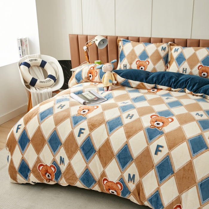 91家纺网 家纺一手货源 找家纺 乐居坊 2023新款高克重牛奶绒印花保暖四件套 山姆大叔-蓝