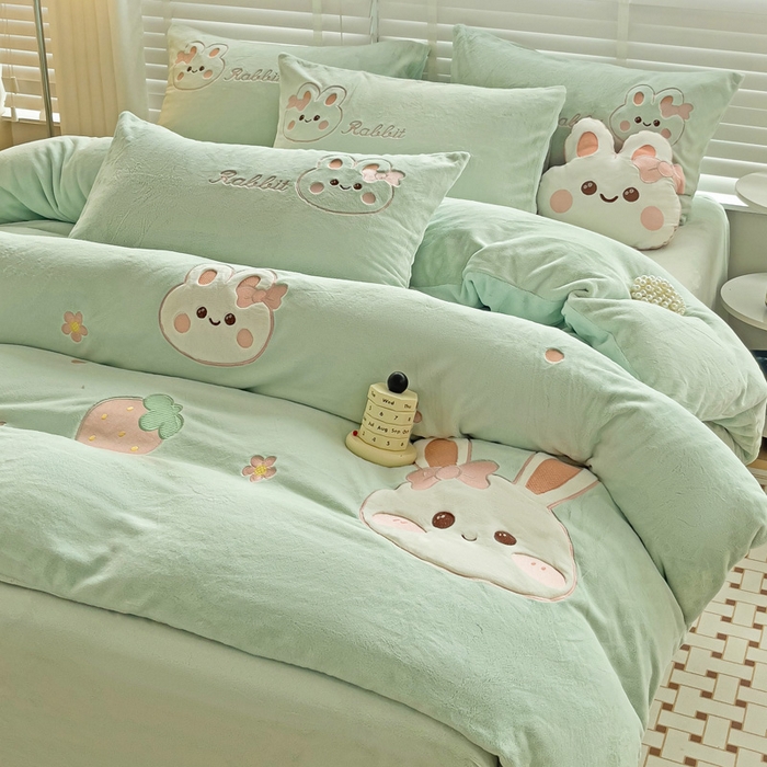 91家纺网 家纺一手货源 找家纺 娜娜 2023新款牛奶绒毛巾绣四件套 萌萌兔系列 萌萌兔-繁星蓝