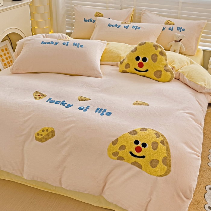 91家纺网 家纺一手货源 找家纺 娜娜 2023新款牛奶绒毛巾绣四件套 海绵宝宝系列 海绵宝宝-玉色