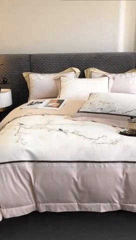 91家纺网 家纺一手货源 找家纺 沐白家居 2023长绒棉绣花四件套-花鸟山居 粉灰