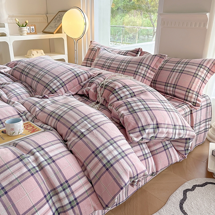 91家纺网 家纺一手货源 找家纺 2024秋冬新款牛奶绒单被套 和颜悦色