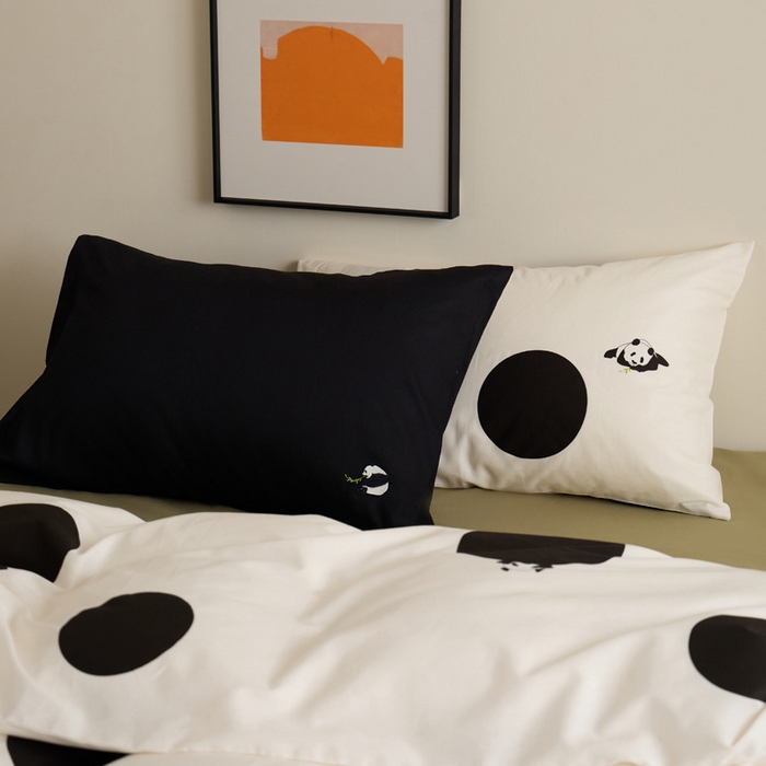 91家纺网 家纺一手货源 找家纺 雅居纺家纺 2023新款13070全棉混搭绣花款四件套 波点熊猫