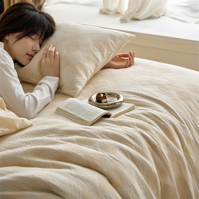 91家纺网 家纺一手货源 找家纺 （总）安莱生活 2023新款A类空气层双层纱大提花清颜折笙一色系列