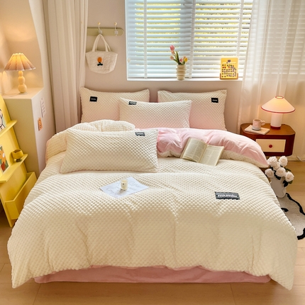 91家纺网 家纺一手货源 找家纺 （总）卡巴伦 2023新款A类高克重豆豆绒牛奶绒四件套-贴标款