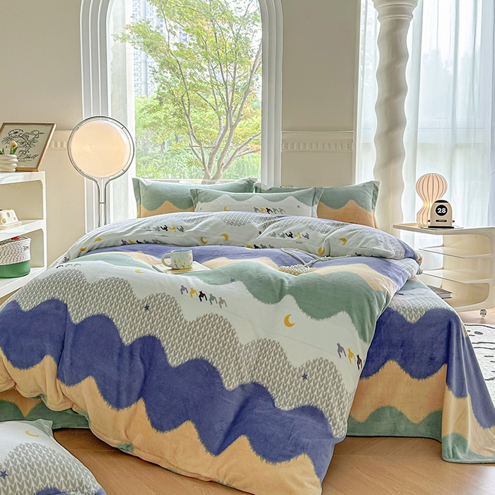 91家纺网 家纺一手货源 找家纺 2024秋冬新款牛奶绒单被套 乘风破浪