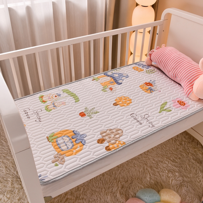 91家纺网 家纺一手货源 找家纺 床笠人家 2025新款A棉B绒-双面防水护理垫儿童床 趣味乐园