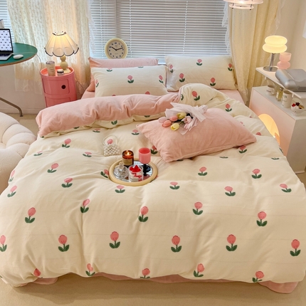 91家纺网 家纺一手货源 找家纺 （总）昔可家纺 2023新款高克重印花牛奶绒小清新系列四件套