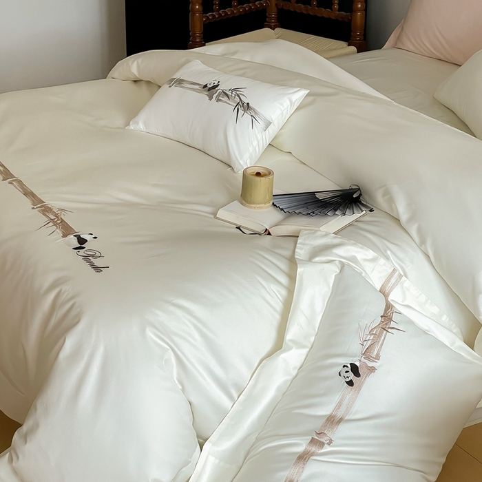 91家纺网 家纺一手货源 找家纺 沐白家居 2023长绒棉绣花四件套-奶熊起司 米白