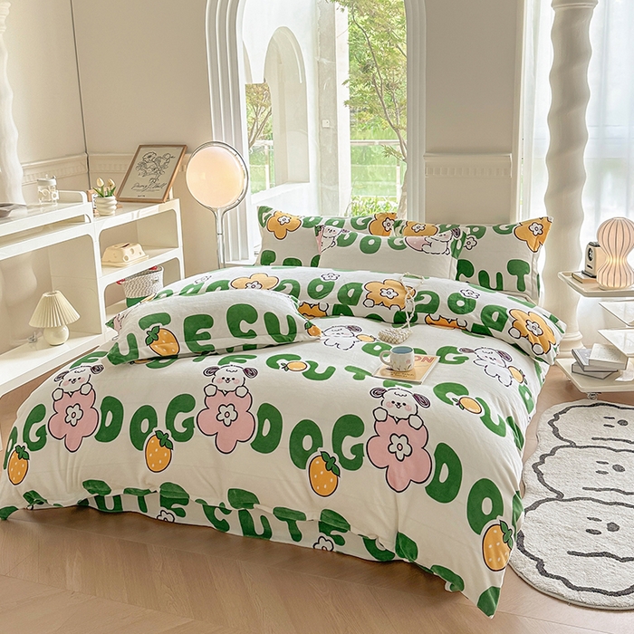 91家纺网 家纺一手货源 找家纺 2024秋冬新款牛奶绒单被套 快乐汪汪