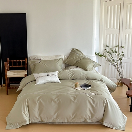 沐白家居 2023长绒棉绣花四件套-奶熊起司 竹青绿