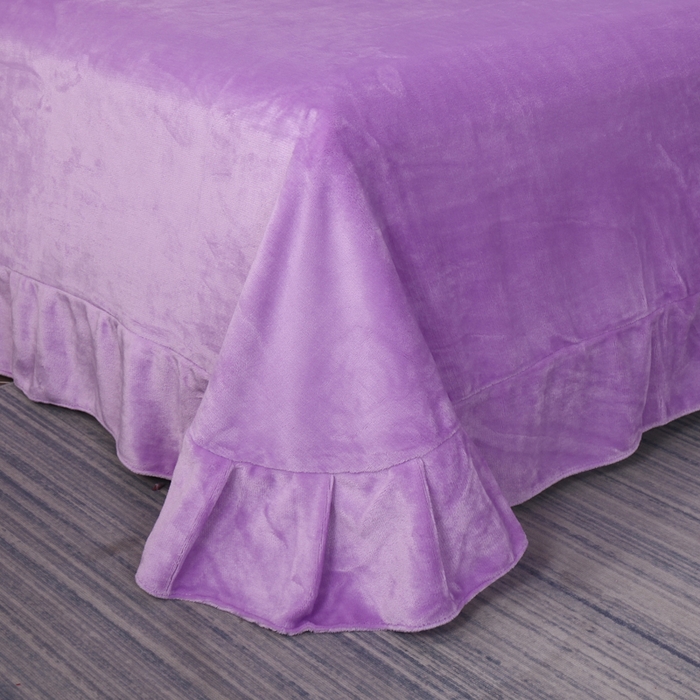 91家纺网 家纺一手货源 找家纺 兴美佳家纺 2023新款高克重兔毛绒雕花手工盘花四件套 雪青