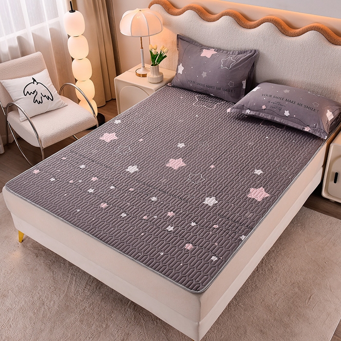 91家纺网 家纺一手货源 找家纺 床笠人家 2025新款A棉B绒-双面防水护理垫大床款 星空之恋