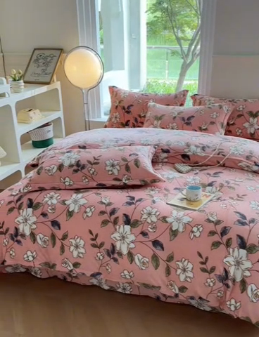 91家纺网 家纺一手货源 找家纺 2024秋冬新款牛奶绒单被套 红薇