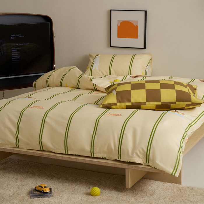 91家纺网 家纺一手货源 找家纺 雅居纺家纺 2023新款13070全棉混搭绣花款四件套 绿色条纹