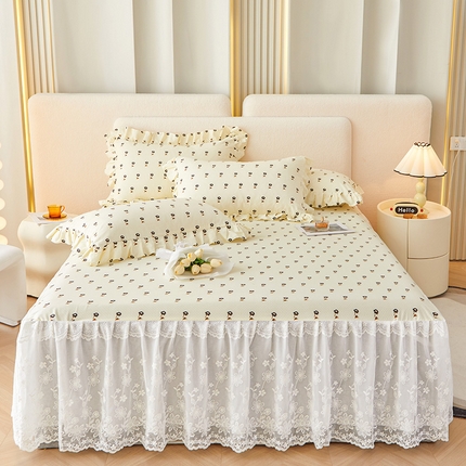 91家纺网 家纺一手货源 找家纺 宜凡家纺 2023新款全棉加厚磨印花毛床裙三件套 迷层像素