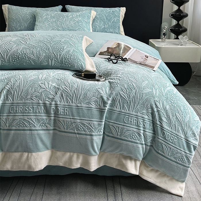 91家纺网 家纺一手货源 找家纺 宅家居 2023新款高奢加厚A类高克重浮雕花绒剪花烂花牛奶绒四件套 芳华-湖蓝