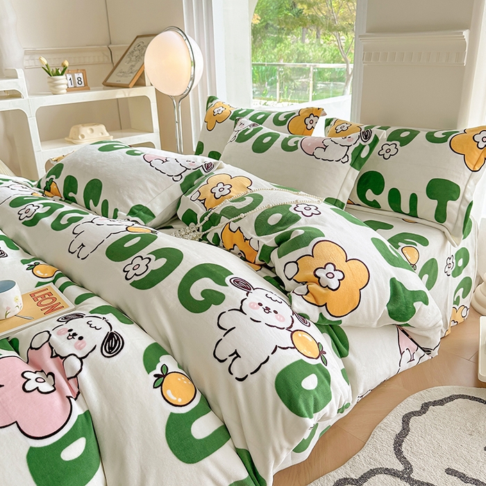 91家纺网 家纺一手货源 找家纺 2024秋冬新款牛奶绒单被套 快乐汪汪