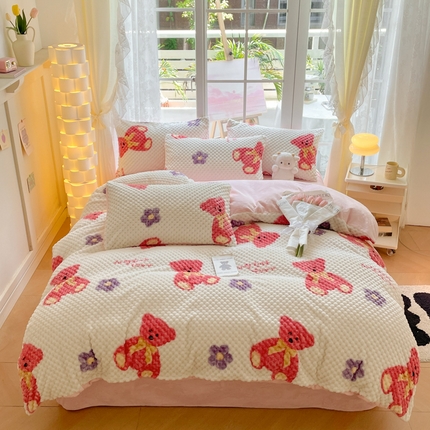 91家纺网 家纺一手货源 找家纺 （总）卡巴伦 2023新款A类高克重豆豆绒牛奶绒四件套-印花款