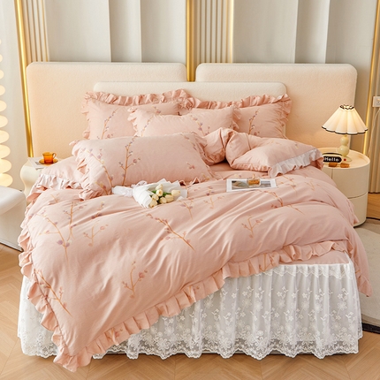 91家纺网 家纺一手货源 找家纺 宜凡家纺 2023新款全棉加厚磨印花毛床裙四件套 梅枝