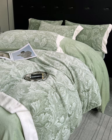 91家纺网 家纺一手货源 找家纺 宅家居 2023新款高奢加厚A类高克重浮雕花绒剪花烂花牛奶绒四件套 叶维-松绿