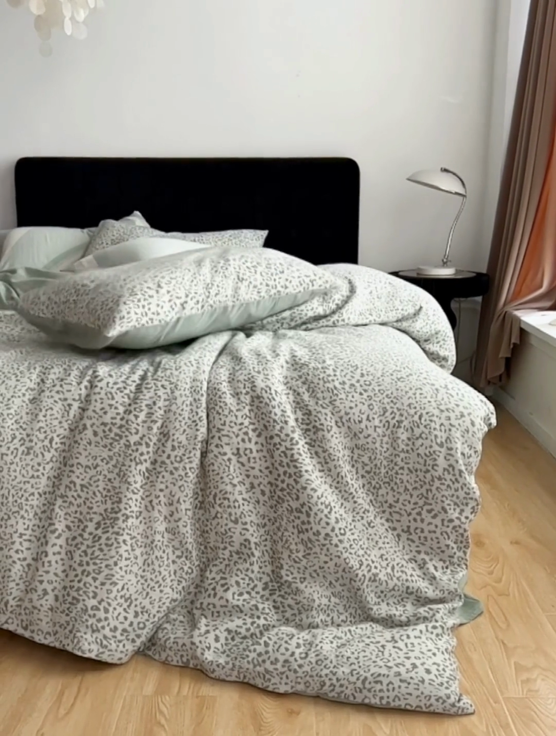 91家纺网 家纺一手货源 找家纺 安莱生活 2023新款色纺A类双层纱格纳及豹纹系列四件套 豹纹