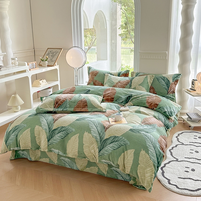 91家纺网 家纺一手货源 找家纺 2024秋冬新款牛奶绒单被套 莫奈