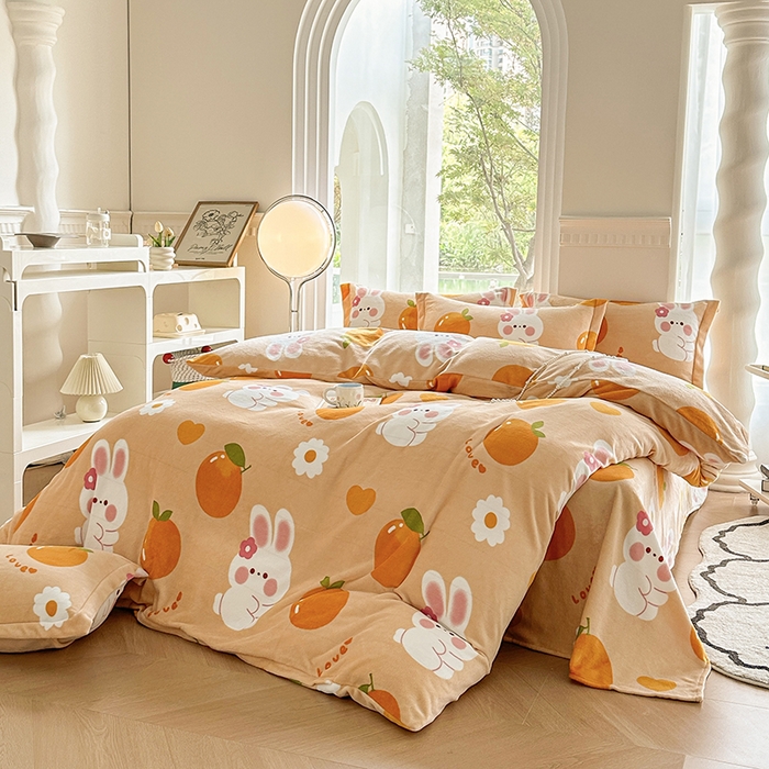 91家纺网 家纺一手货源 找家纺 2024秋冬新款牛奶绒单被套 兔兔派对