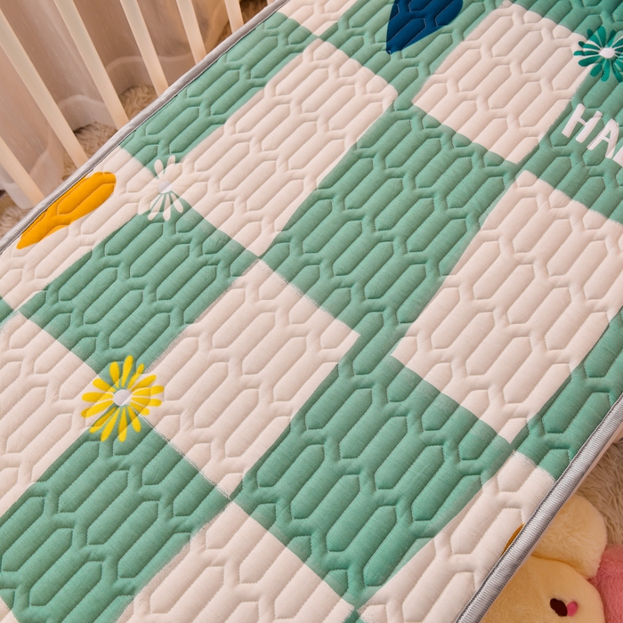 91家纺网 家纺一手货源 找家纺 床笠人家 2025新款A棉B绒-双面防水护理垫儿童床 唯一的爱