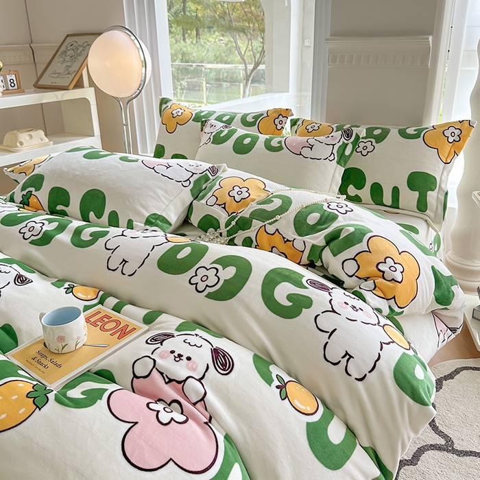 91家纺网 家纺一手货源 找家纺 2024秋冬新款牛奶绒单被套 快乐汪汪