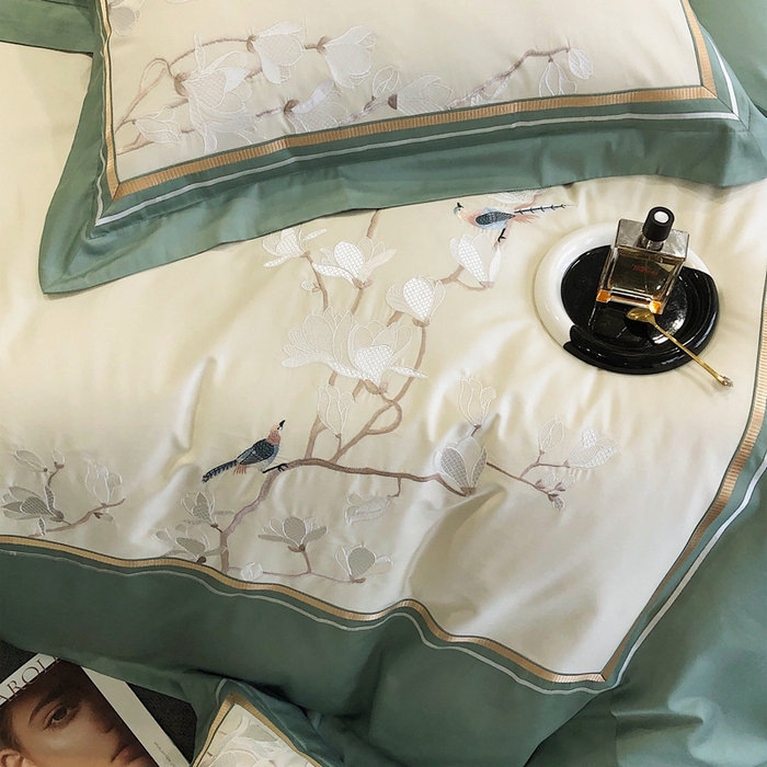 91家纺网 家纺一手货源 找家纺 沐白家居 2023长绒棉绣花四件套-花鸟山居 灰湖绿