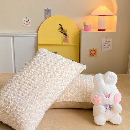 名兮 2023新款兔毛绒枕套 玫瑰-白