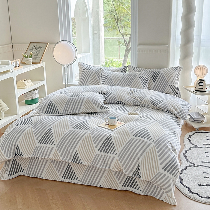 91家纺网 家纺一手货源 找家纺 2024秋冬新款牛奶绒单被套 柏拉图